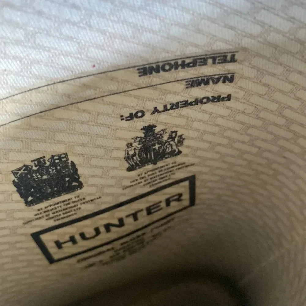 HUNTER boots grey with buckle sz 5 hood pre owned condition